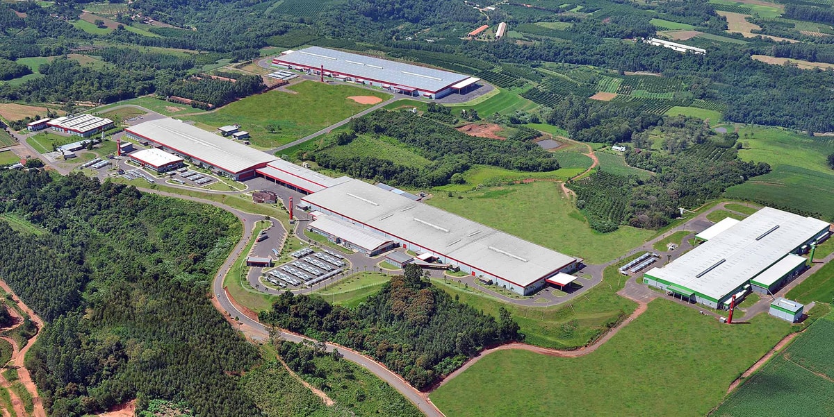 Imagem aerea da fábrica da Idélli