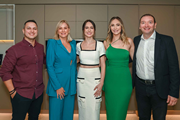 Gerente Comercial Nacional da Idélli Jônatas Martins, Coordenadora de Marketing da Idélli Paula Kirch, Camila Bonk, Gabirela Passo e Gerente Comercial Regional da Idélli Gustavo Campos  Gerente Comercial Nacional da Idélli Jônatas Martins, Coordenadora de Marketing da Idélli Paula Kirch, Camila Bonk, Gabirela Passo e Gerente Comercial Regional da Idélli Gustavo Campos