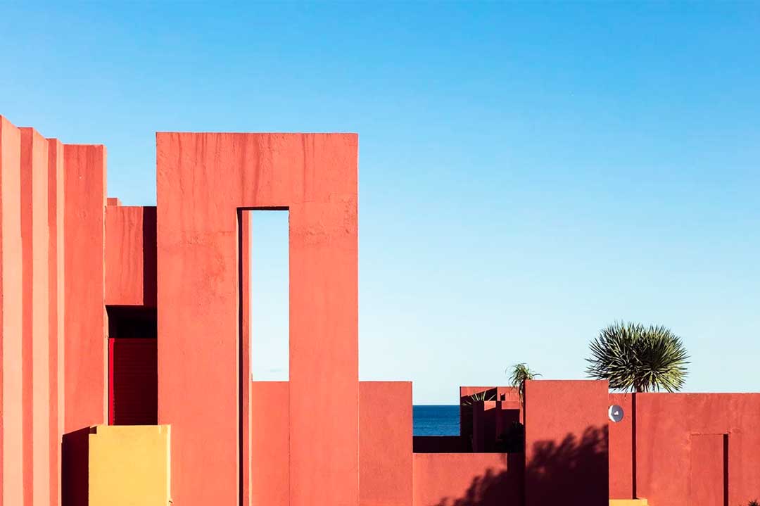 Arte e Artista La Muralla Roja e Ricardo Bofill