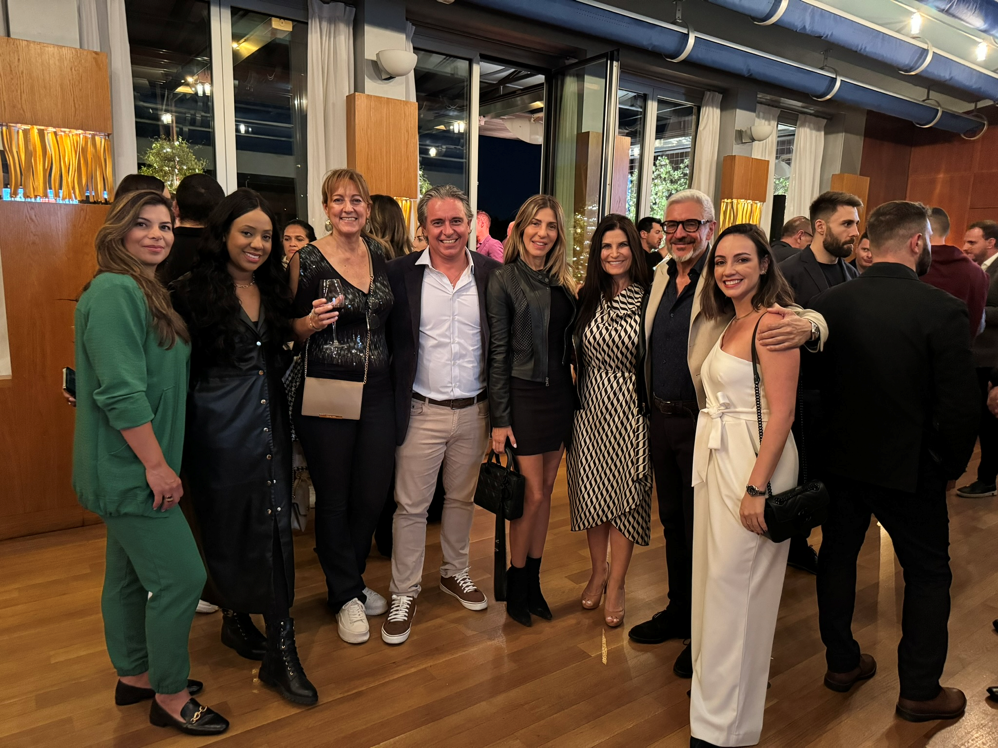 Especificadores da Idélli Orlando com o design Italiano